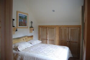 2 dormitorios, tabla de planchar con plancha, wifi y ropa de cama
