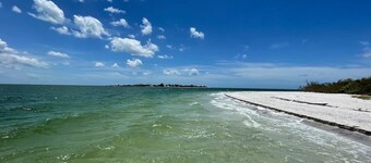 Spacious HeatedPool/Gulf Access/South Exp/Wifi/Fireplace-Special Summer Discount