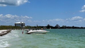 Liegestühle, Strandtücher