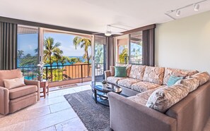 Smart TV, reproductor de DVD, tenis de mesa y libros 