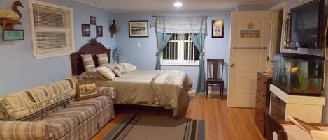 1 bedroom, iron/ironing board, free WiFi, bed sheets