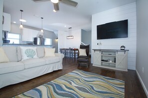 Smart TV, DVD player