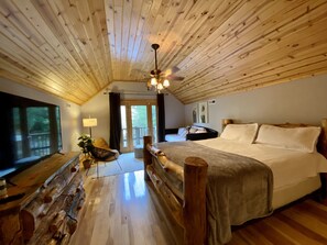 3 bedrooms, desk, iron/ironing board, WiFi