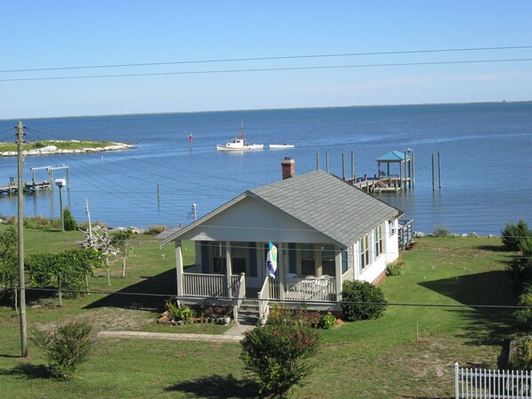 Exterior - Pets Allowed Waterfront Rental Home On Core Sound (Atlantic)