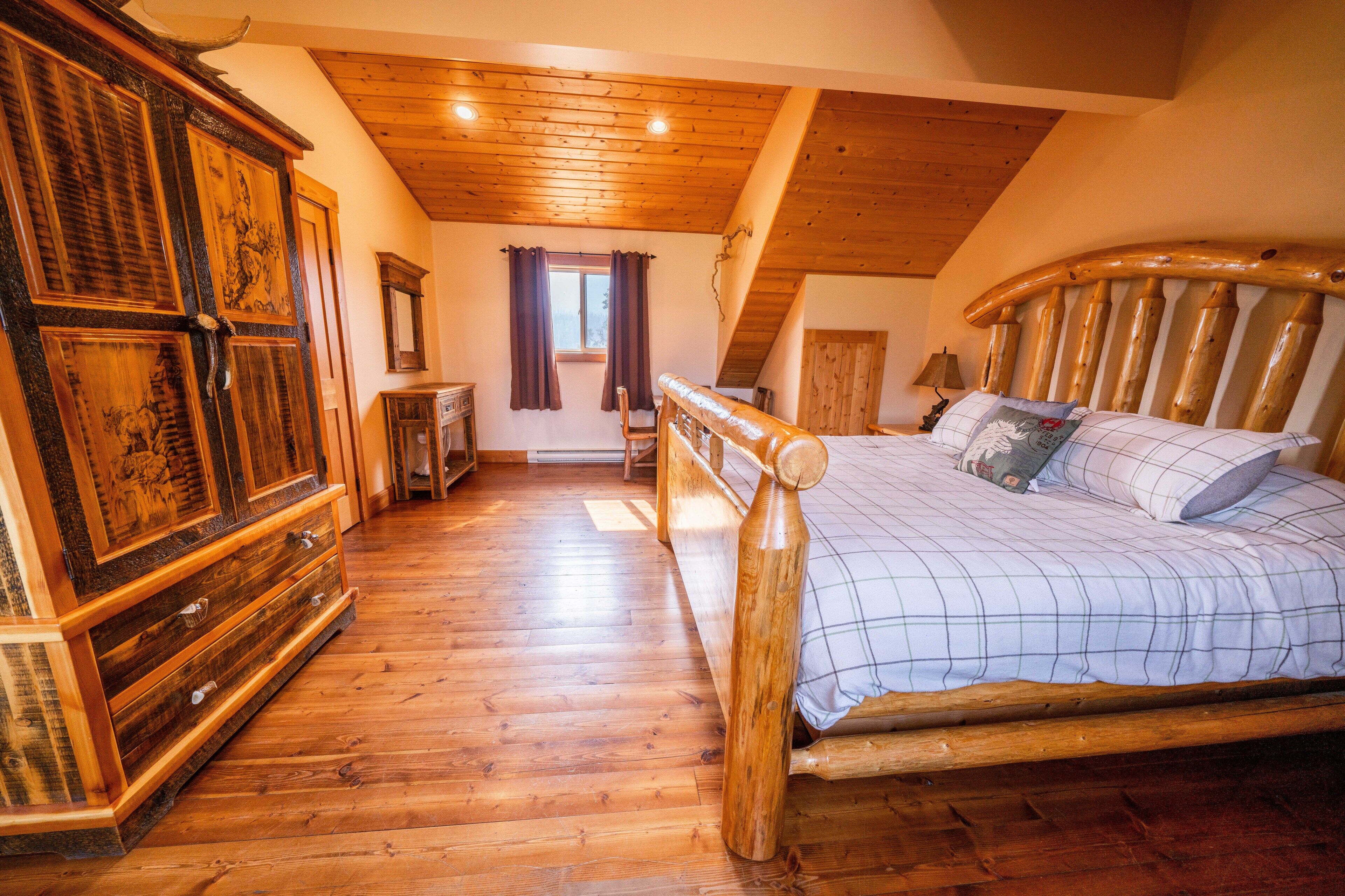 6 habitaciones, escritorio, tabla de planchar con plancha y wifi gratis 