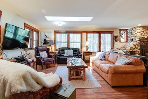 Smart TV, fireplace, video games, DVD player