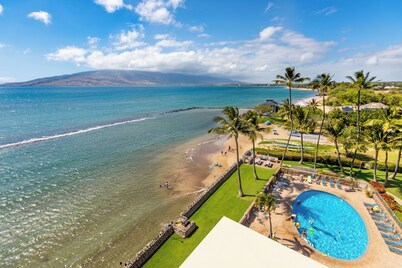 Oceanfront 2BR Condo in Kihei Maui – Stunning Lanai Sunsets, Pool & Beach Access
