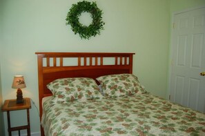 2 chambres, fer et planche à repasser, Wi-Fi gratuit, draps fournis