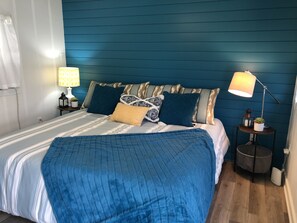 4 chambres, fer et planche à repasser, Wi-Fi, draps fournis