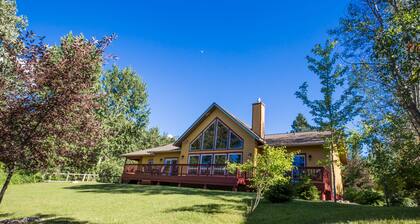 Montana Recreation Retreat on Flathead River Close to Glacier National Park