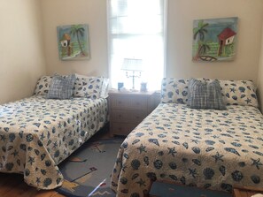 2 dormitorios, tabla de planchar con plancha, wifi gratis y ropa de cama