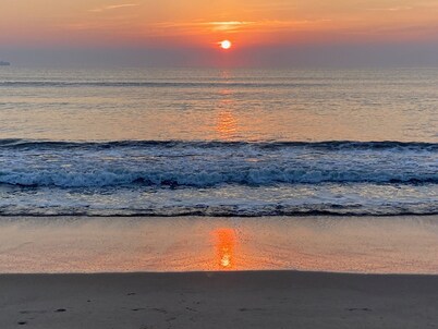  Sea La Vie - steps to the beach without a crowd
