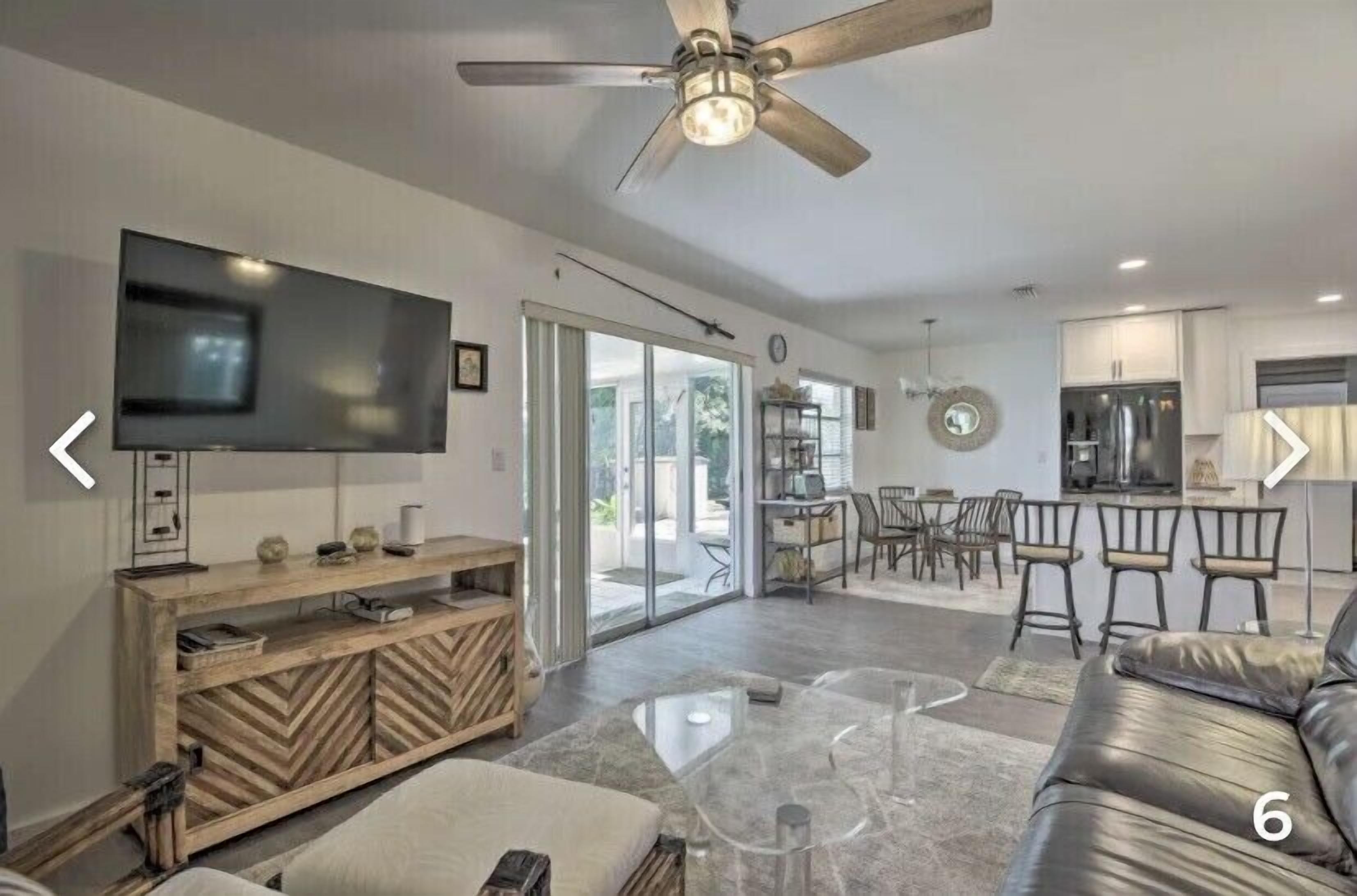 Smart-tv, een filmbibliotheek en een stereo