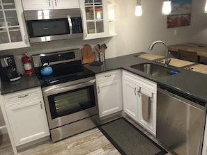 Fridge, microwave, oven, stovetop - Beachfront 2BR, 2BA on Gulf of America 15th-Floor Direct Pool & Hot Tub Access (Marco Island)