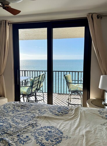 Beachfront 2BR, 2BA on Gulf of America 15th-Floor Direct  Pool & Hot Tub Access