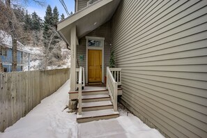 Nicht klassifiziertes Bild, 2 von 34, Schaltfläche