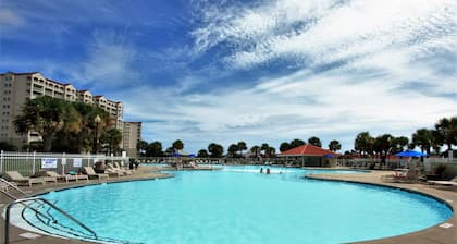 READY, SET, LET'S GO BAREFOOT! POOL, GOLF, BEACH! - SEE SISTER UNIT #378810!