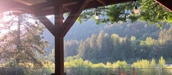 Heart of Missoula! Perfect for a Griz game stay!!!!