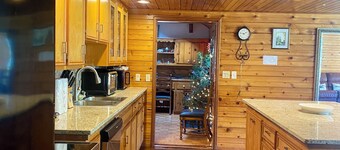 COZY RETREAT! FISHING, WATERFRONT,3 BEDROOMS, QUIET, ISOLATED RURAL AREA