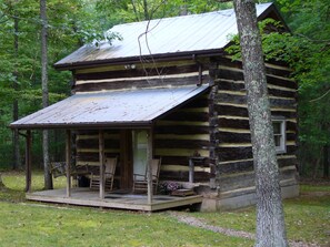 Exterior - Unique Four Seasons Retreat! (Union)