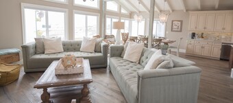 ** Été OUVERT ** Retraite rénovée et belle maison de plage! Vues sur l'océan !!