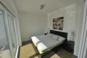 1 chambre, fer et planche à repasser, Wi-Fi gratuit, draps fournis