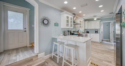 "Sea Breeze" - Kaunis Clearwater Beach Home - lämmitetty allas, Spa & Grill
