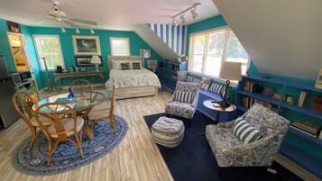 1 bedroom, desk, iron/ironing board, free WiFi