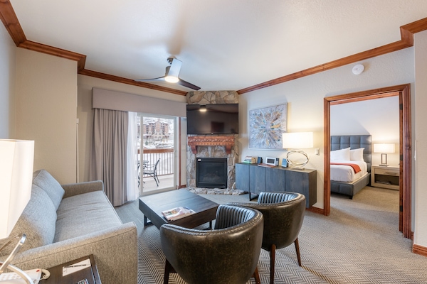 Living room with queen size sofa sleeper