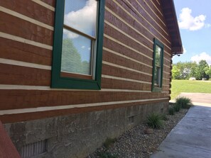 المنطقة المحيطة بالمنشأة