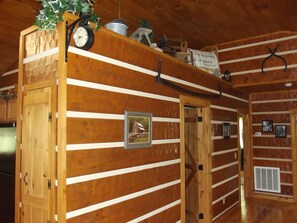 المنشأة من الداخل