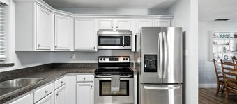 Rarely open for new bookings: Beach Home Away from Home