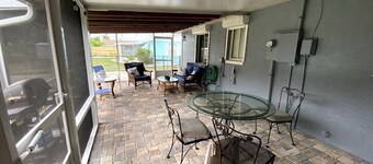 Rarely open for new bookings: Beach Home Away from Home