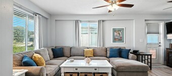 Rarely open for new bookings: Beach Home Away from Home