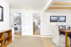 2 habitaciones, tabla de planchar con plancha y wifi gratis 