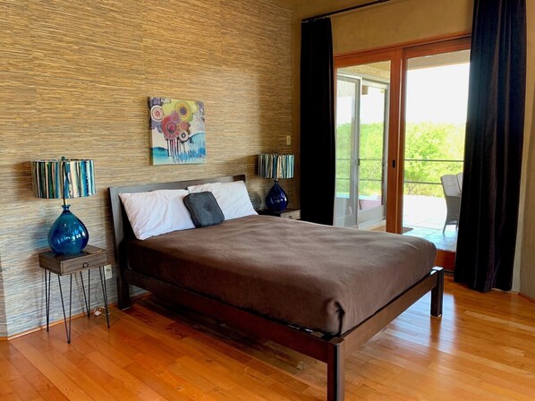 4 bedrooms, iron/ironing board, travel crib, free WiFi