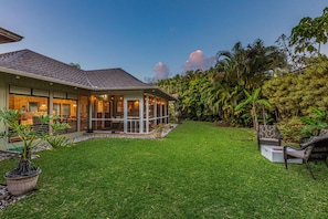 Terrace/patio - Walk to the beach in this lush, serene house with a private garden oasis (Princeville)