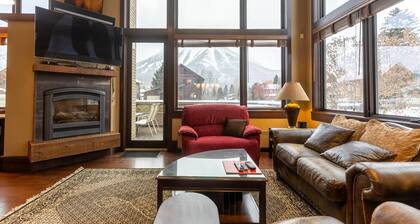 The Historic 901 | Private Hot Tub