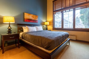 3 bedrooms, iron/ironing board, travel cot, free WiFi