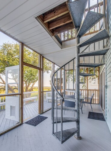 Spacious Home Close To Everything For Families and Vacationers.