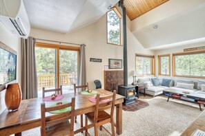 Smart TV, books, video library, stereo