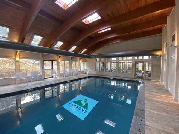 Piscine couverte, piscine chauffée