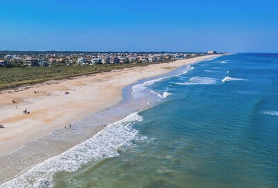 Luxury Beachfront Family & Pet Retreat – Sleeps 12