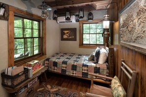 1 slaapkamer, een strijkplank/strijkijzer, wifi, beddengoed