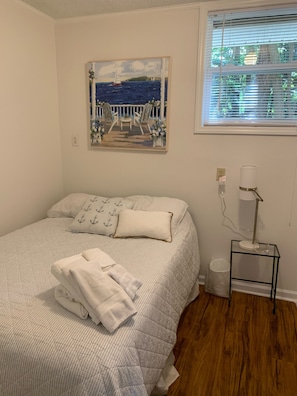 3 chambres, fer et planche à repasser, Wi-Fi, draps fournis