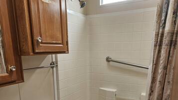 Shower, towels