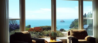 Prime location! Trinidad Bay Ocean Views Overlooking Trinidad Harbor and Pier!