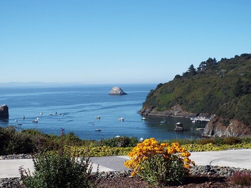 Incredible Ocean Views 3 Bedrooms 3 Bathrooms