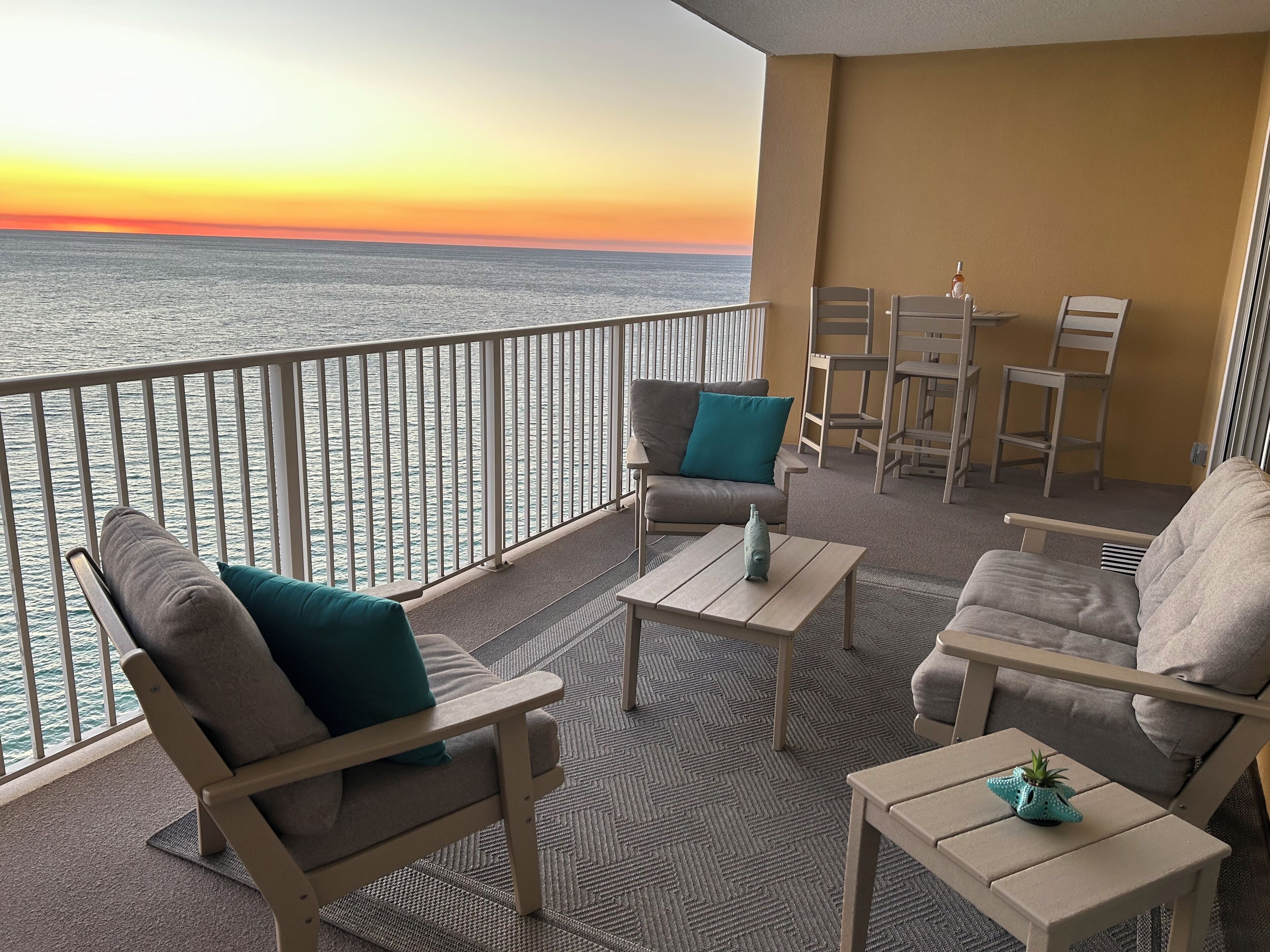 Grab a book and a drink to watch a beautiful sunset!🌅