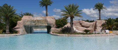 Utomhuspool